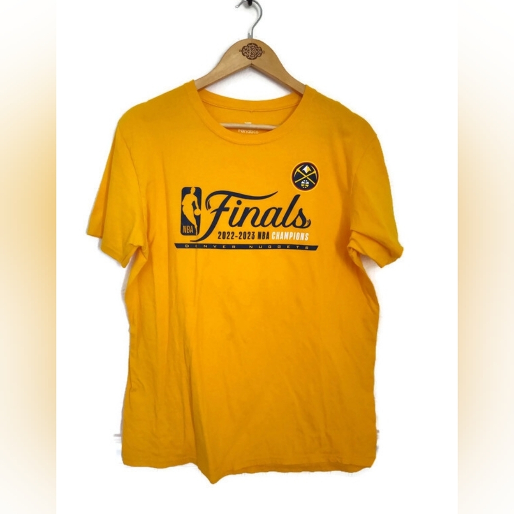 NBA Finals Lakers Tee Great Condition Size Large